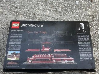 lego-set-21010-robie-house-architecture-frank-lloyd-wright-read