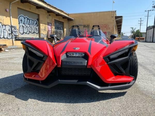 2020-polaris-slingshot-big-1