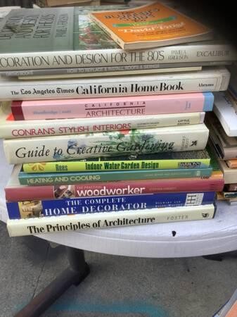 42-architecturedecorating-books-stack-of-dwell-magazines-big-0
