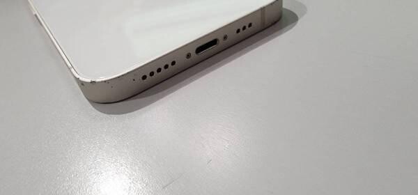 att-iphone-13-128gb-white-big-2