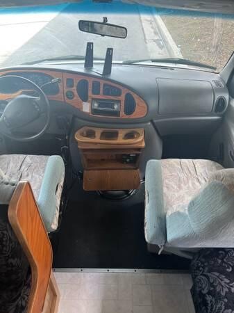 2001-tioga-29-foot-big-2