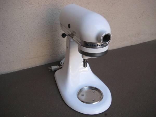 kitchenaid-stand-mixer-white-300-watt-ultra-power-big-5