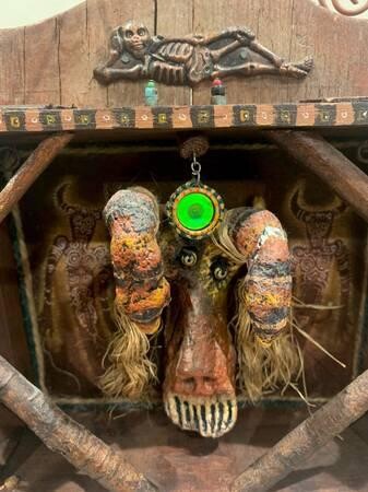 spooky-occult-spirit-box-sculpture-artist-ronald-lipking-big-11