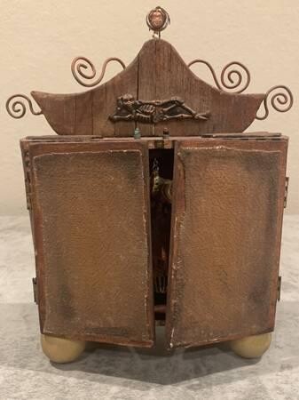 spooky-occult-spirit-box-sculpture-artist-ronald-lipking-big-1