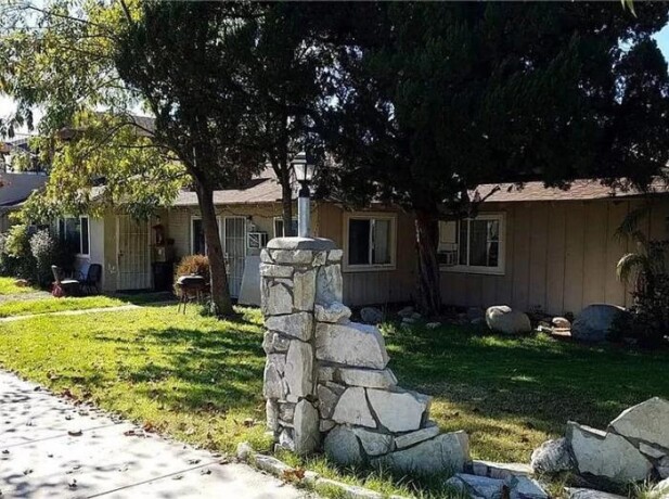 newly-renovated-apartment-for-rent-in-ontario-ca-big-2