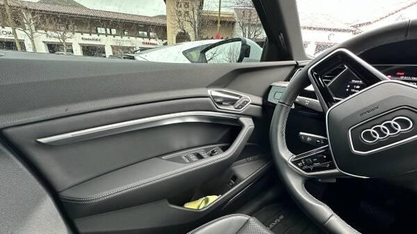 2023-audi-etron-s-premium-plus-sportback-4dr-suv-big-8