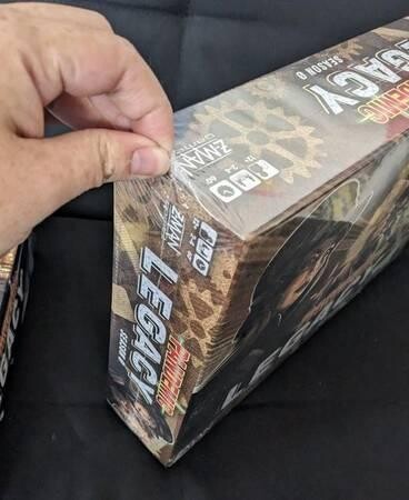 pandemic-legacy-season-01-board-game-big-1