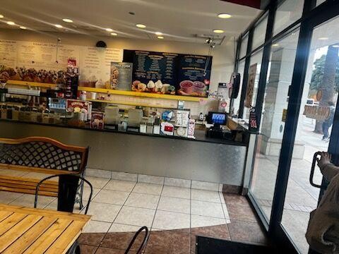 premiere-location-cold-stone-creamery-for-sale-big-4