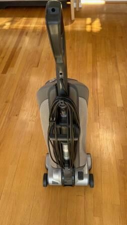 vacuum-hoover-platinum-uh30010com-bagged-upright-vacuum-big-3