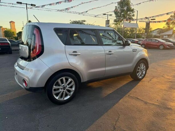 2019-kia-soul-wagon-4d-big-5