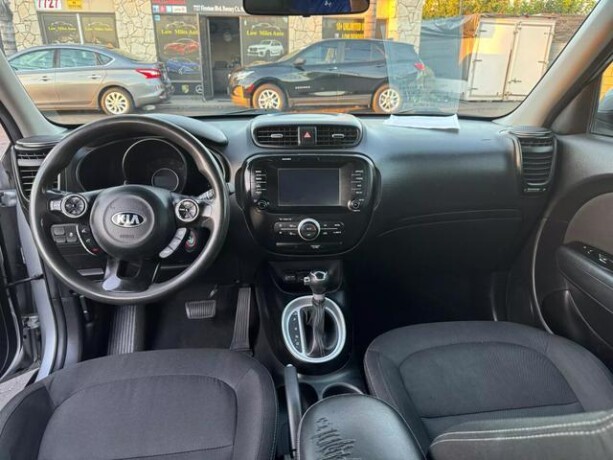 2019-kia-soul-wagon-4d-big-1